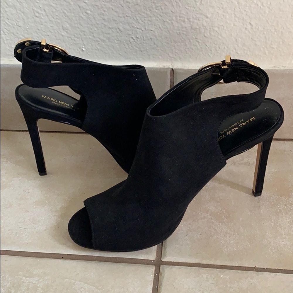 Black open-toed heels 